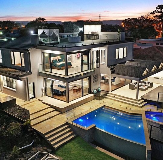 Residential Building with Pool Fencing in Benowa, Gold Coast